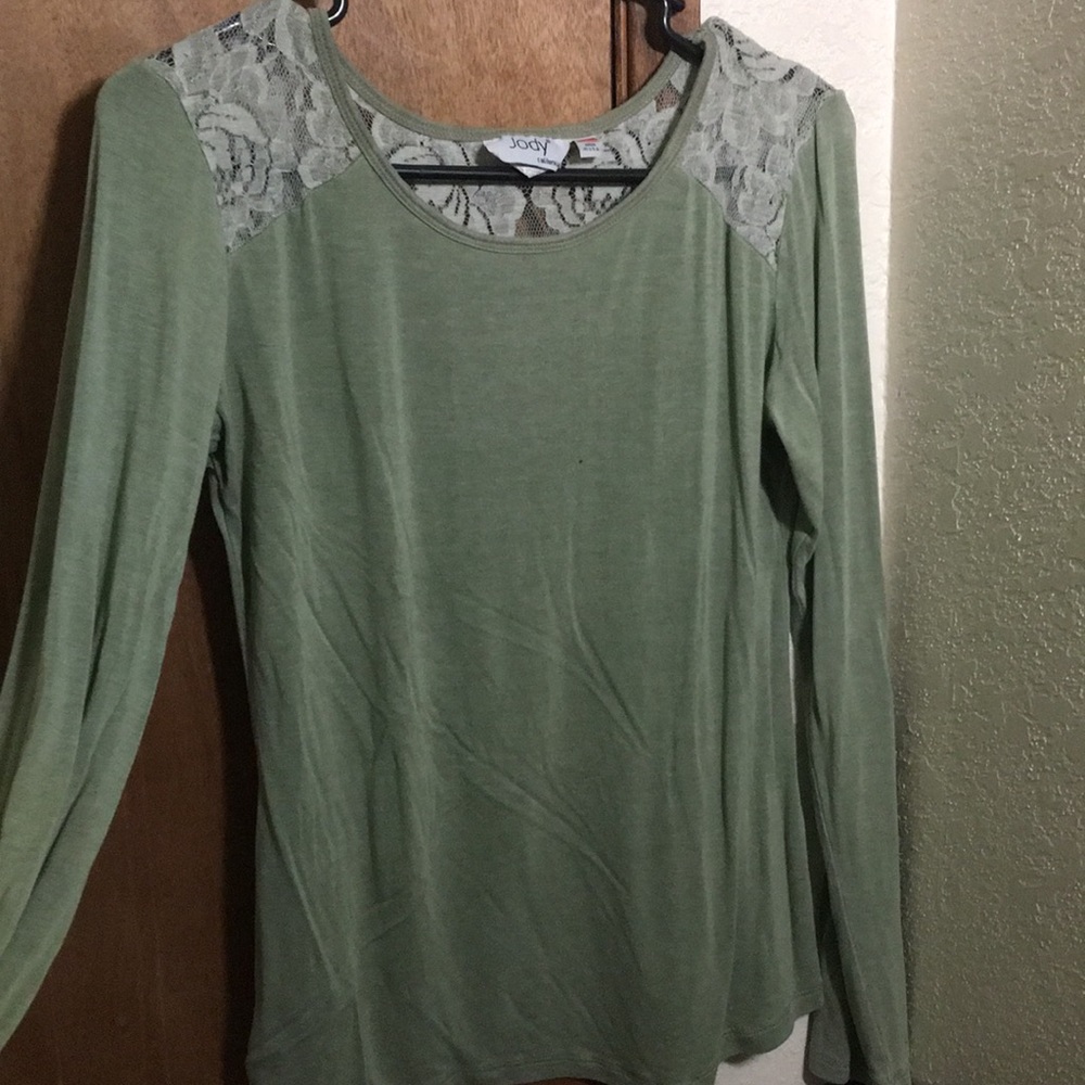 Long sleeve
